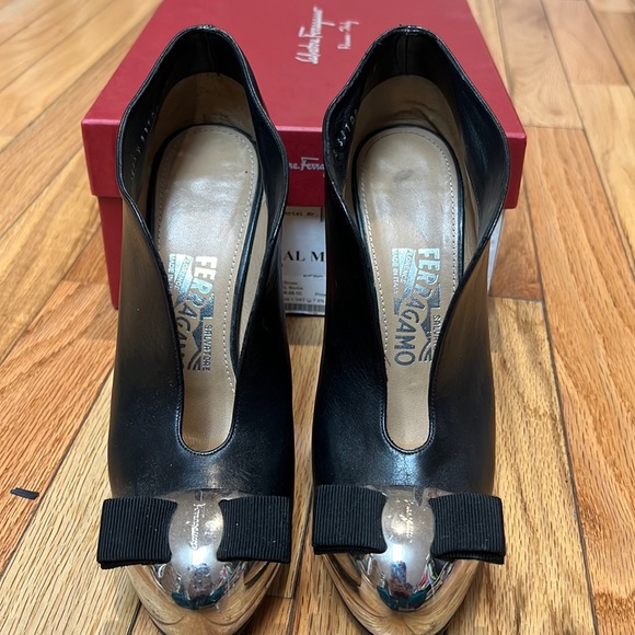 Salvatore Ferragamo Noyal Metal Bootie 6.5 - Picture 3 of 5